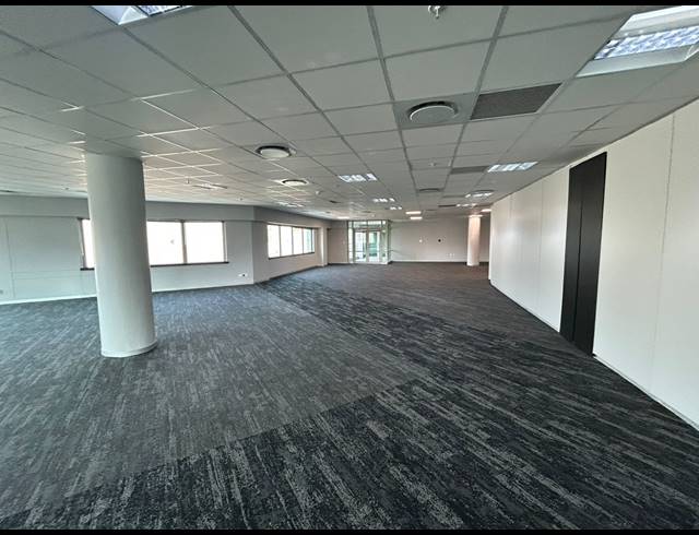 364M² OFFICE TO LET IN SANDTON CENTRAL